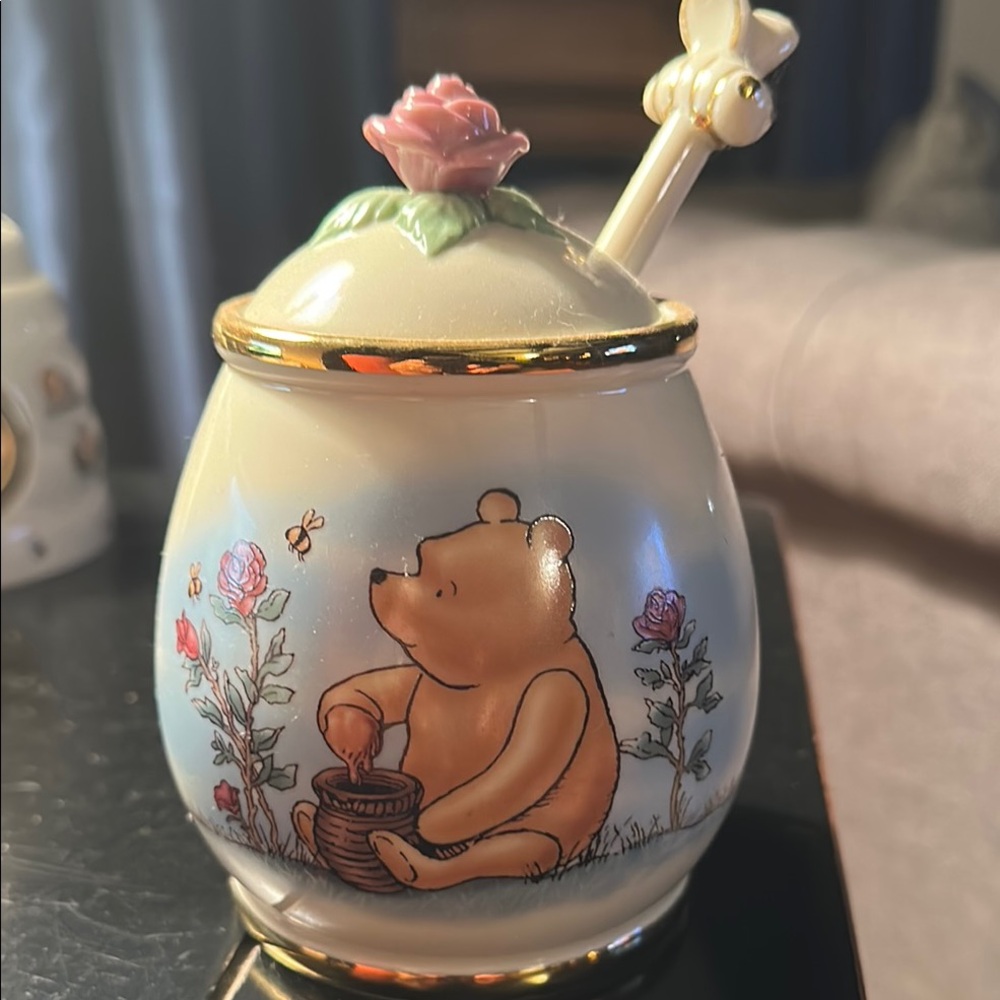 Lenox Winnie the Pooh Honey Jar with Spoon - Multicolor